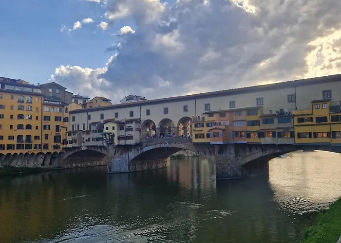 51, 10 Minutes From City Centre By Tram